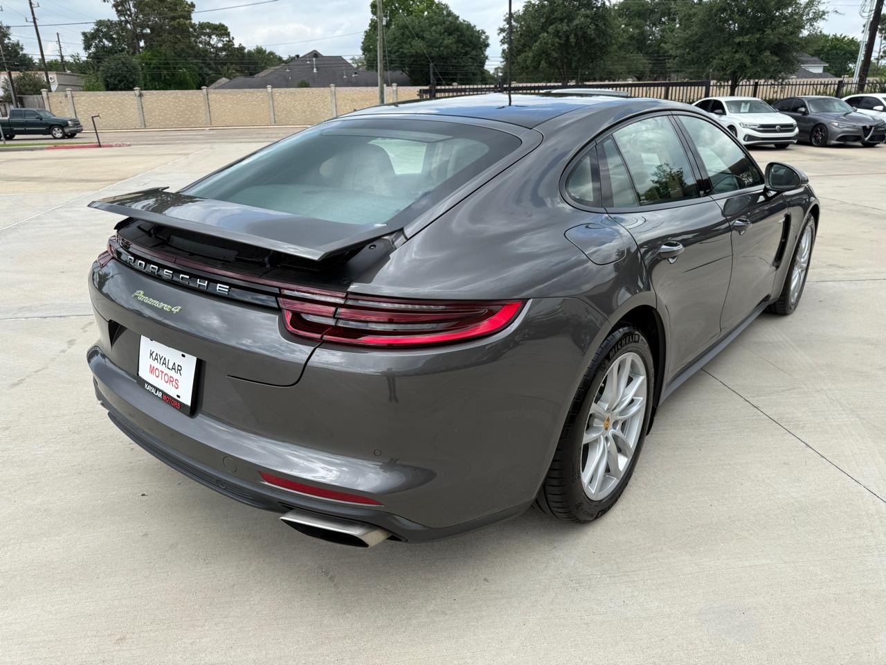 Photo 12 of 2018 Porsche Panamera Type for sale in Houston, TX