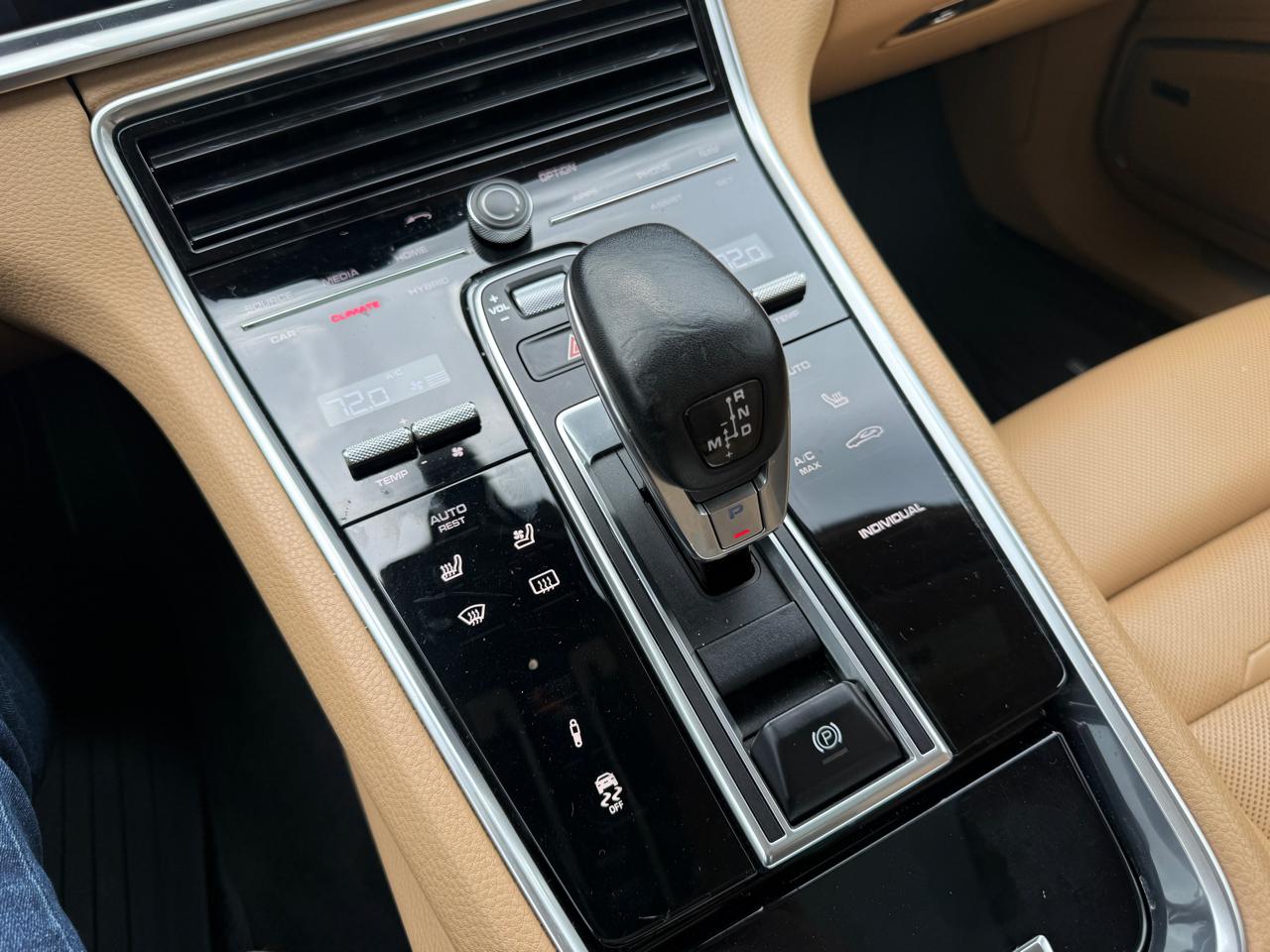 Photo 34 of 2018 Porsche Panamera Type for sale in Houston, TX