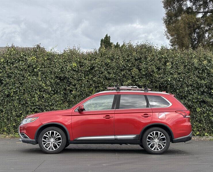 Photo 2 of 2018 Mitsubishi Outlander Wagon for sale in Cypress, TX