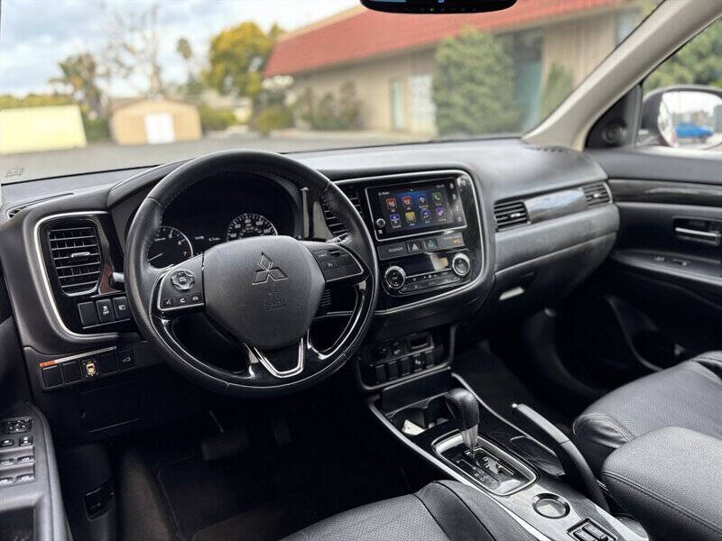 Photo 9 of 2018 Mitsubishi Outlander Wagon for sale in Cypress, TX