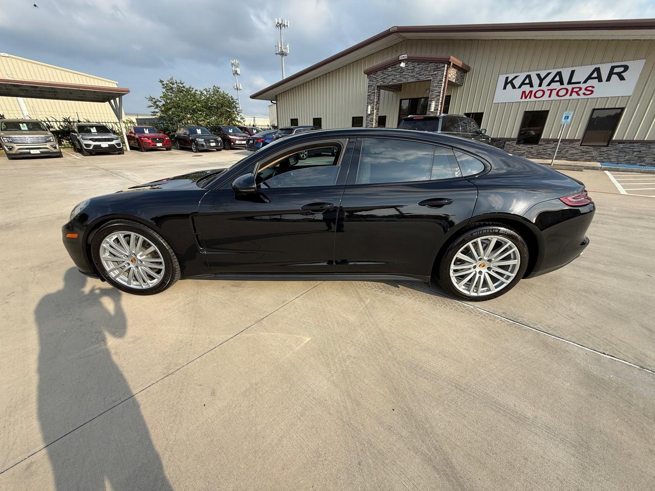 Photo 5 of 2018 Porsche Panamera Type for sale in Houston, TX