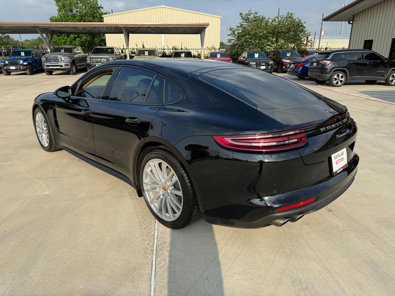 Photo 7 of 2018 Porsche Panamera Type for sale in Houston, TX