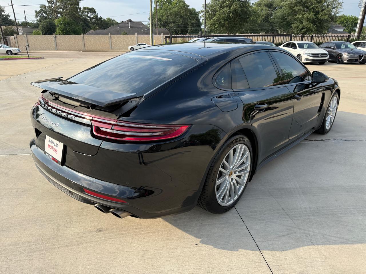 Photo 12 of 2018 Porsche Panamera Type for sale in Houston, TX