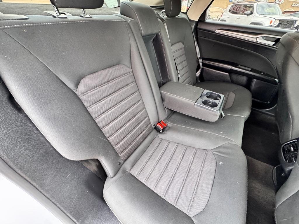 Photo 33 of 2020 Ford Fusion SE for sale in Spring, TX