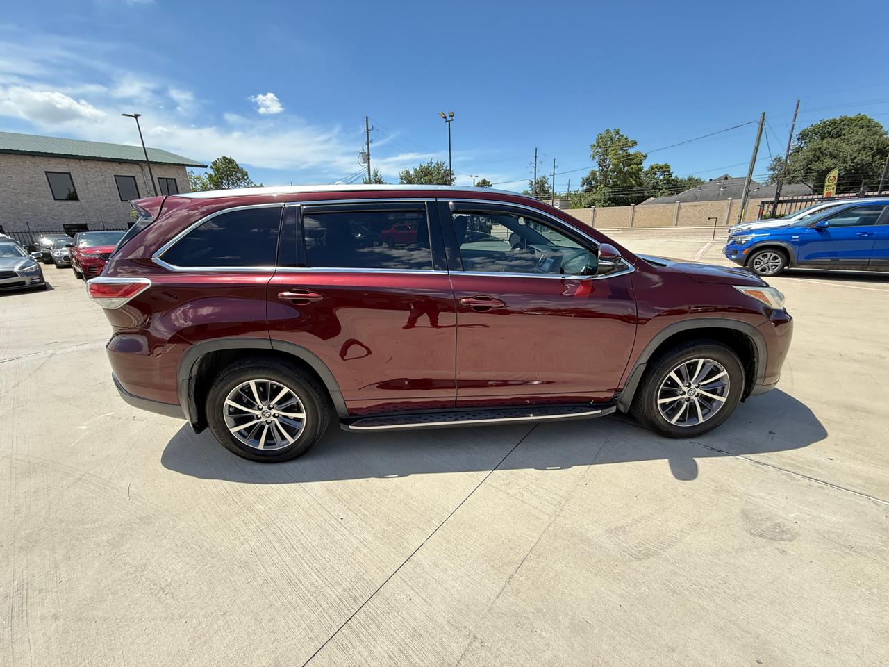 Photo 14 of 2017 Toyota Highlander Wagon for sale in Houston, TX
