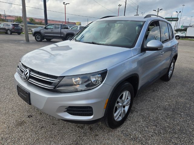 Photo 3 of 2015 Volkswagen Tiguan for sale in Houston, TX
