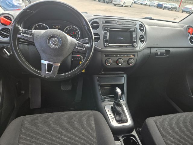Photo 4 of 2015 Volkswagen Tiguan for sale in Houston, TX