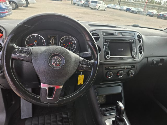 Photo 5 of 2015 Volkswagen Tiguan for sale in Houston, TX