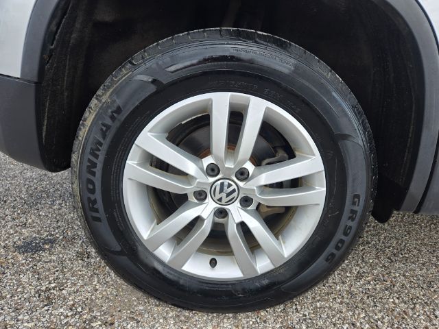 Photo 12 of 2015 Volkswagen Tiguan for sale in Houston, TX