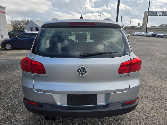 Photo 14 of 2015 Volkswagen Tiguan for sale in Houston, TX