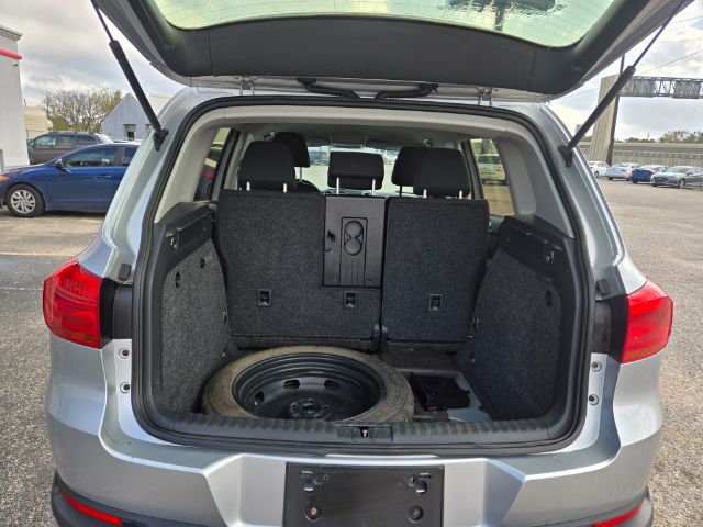 Photo 15 of 2015 Volkswagen Tiguan for sale in Houston, TX