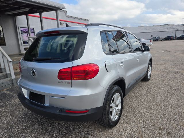 Photo 16 of 2015 Volkswagen Tiguan for sale in Houston, TX