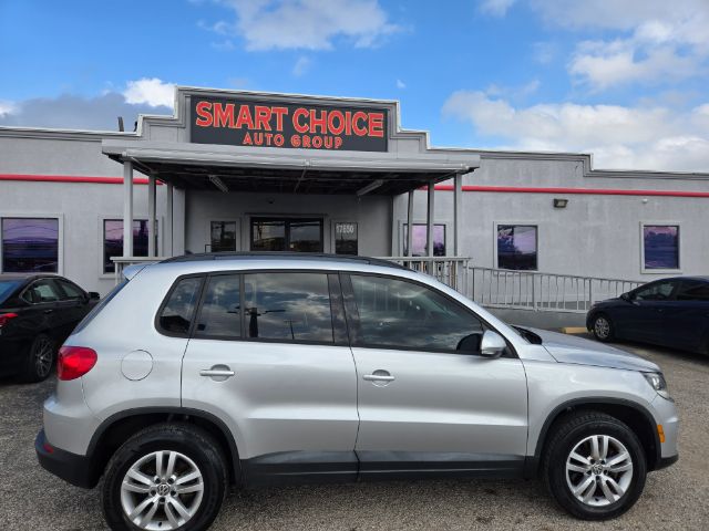 Photo 18 of 2015 Volkswagen Tiguan for sale in Houston, TX