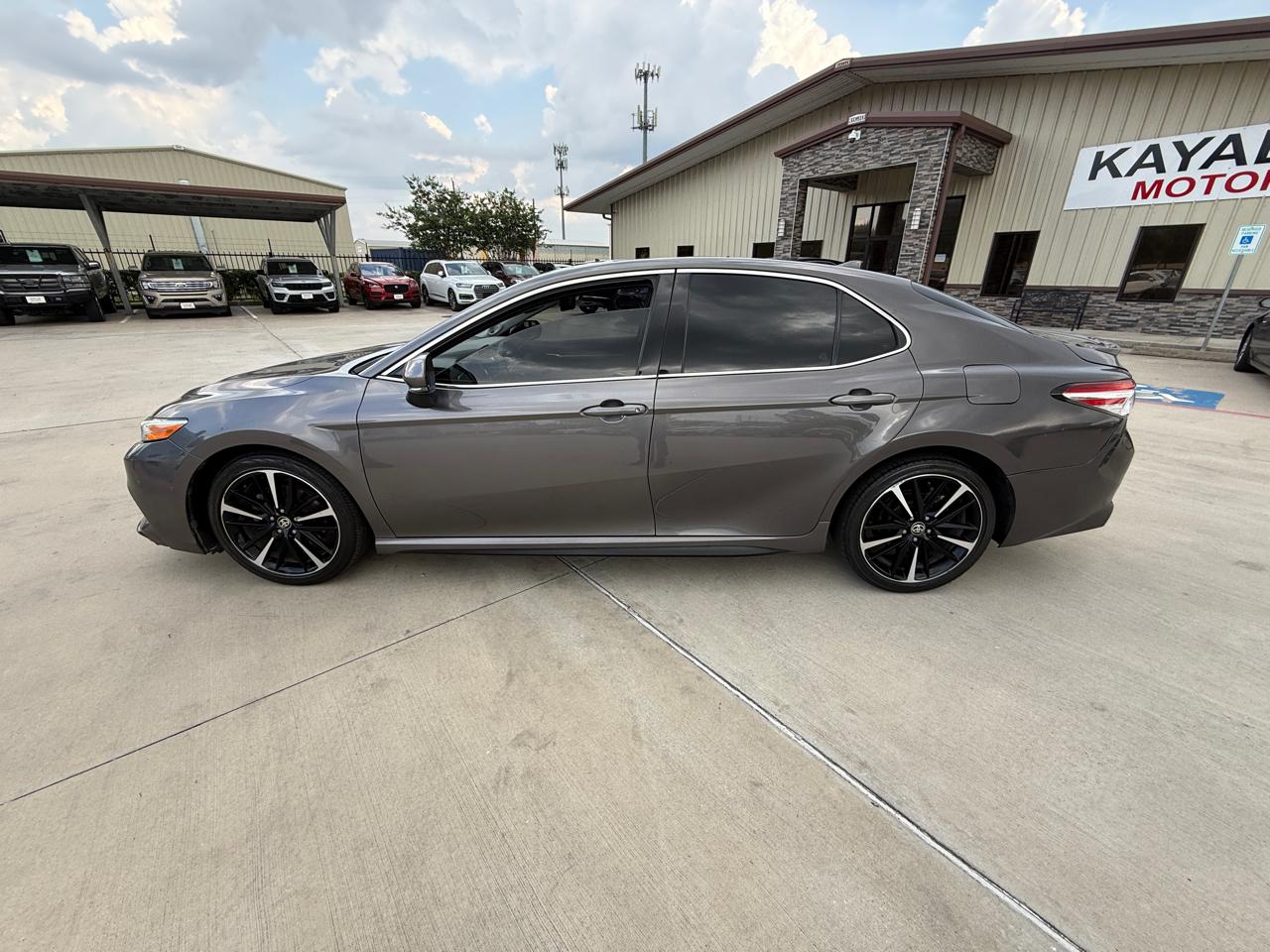 Photo 5 of 2020 Toyota Camry XSE for sale in Houston, TX
