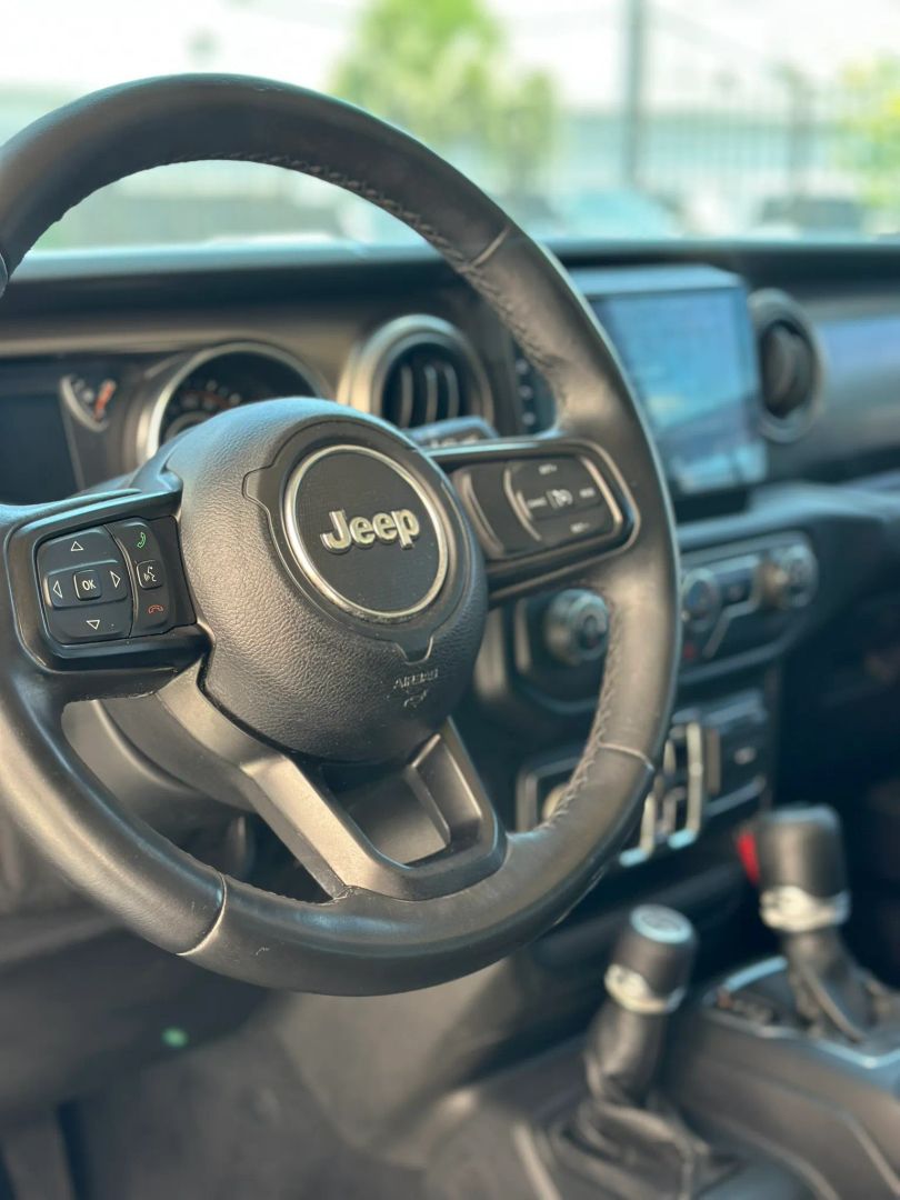 Photo 14 of 2019 Jeep Wrangler Unlimited for sale in Houston, TX