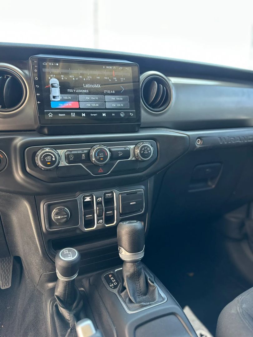 Photo 22 of 2019 Jeep Wrangler Unlimited for sale in Houston, TX