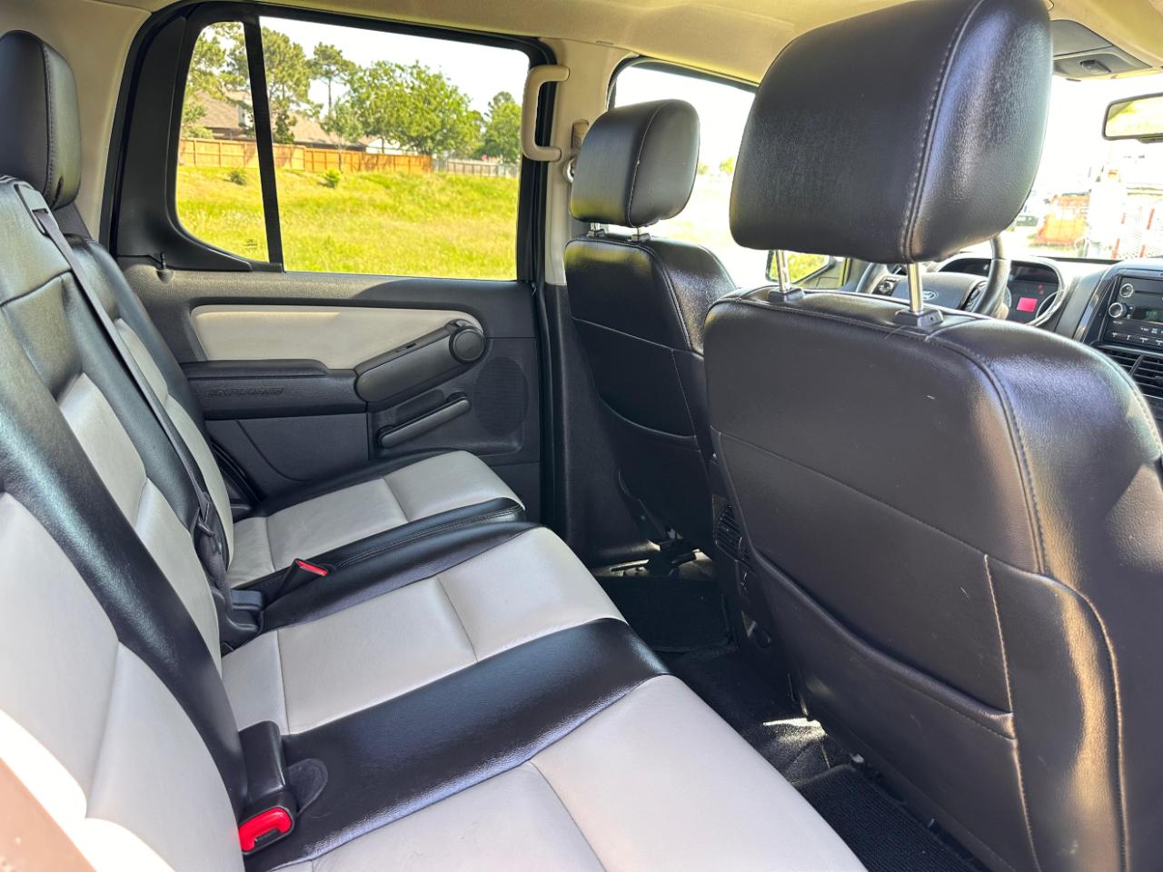Photo 25 of 2008 Ford Explorer Sport Trac Limited for sale in Katy, TX