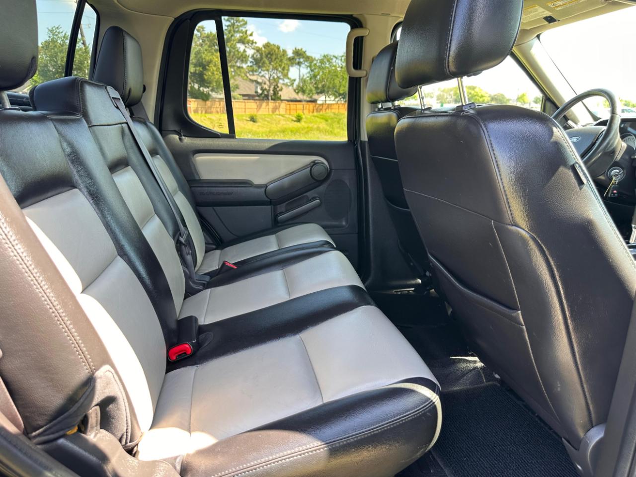 Photo 27 of 2008 Ford Explorer Sport Trac Limited for sale in Katy, TX