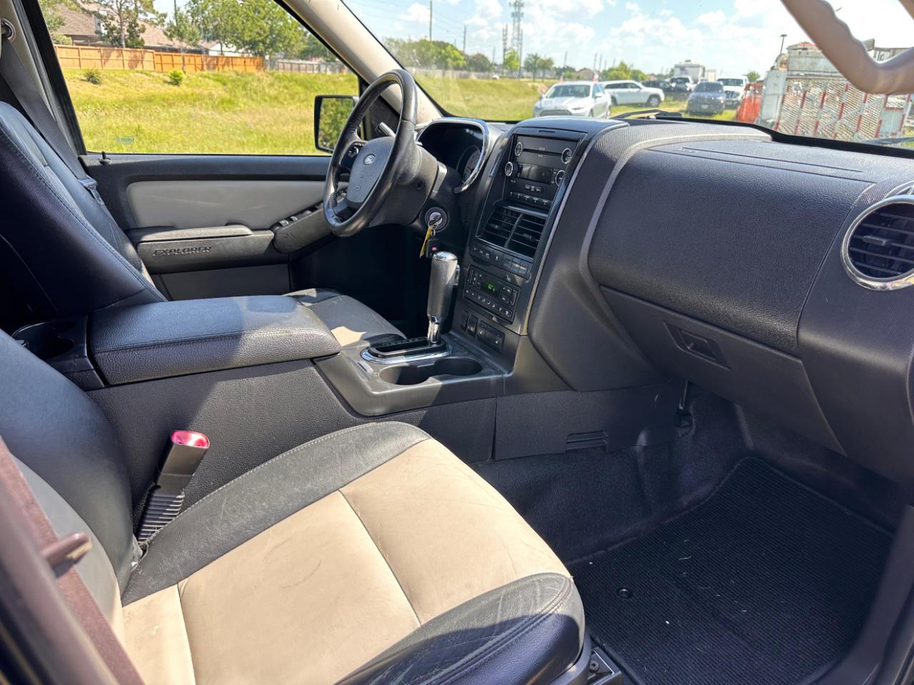 Photo 29 of 2008 Ford Explorer Sport Trac Limited for sale in Katy, TX
