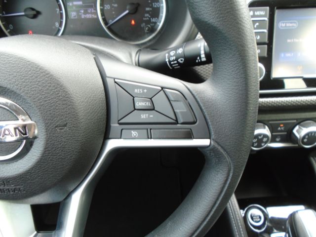 Photo 21 of 2018 Nissan Kicks for sale in Houston, TX