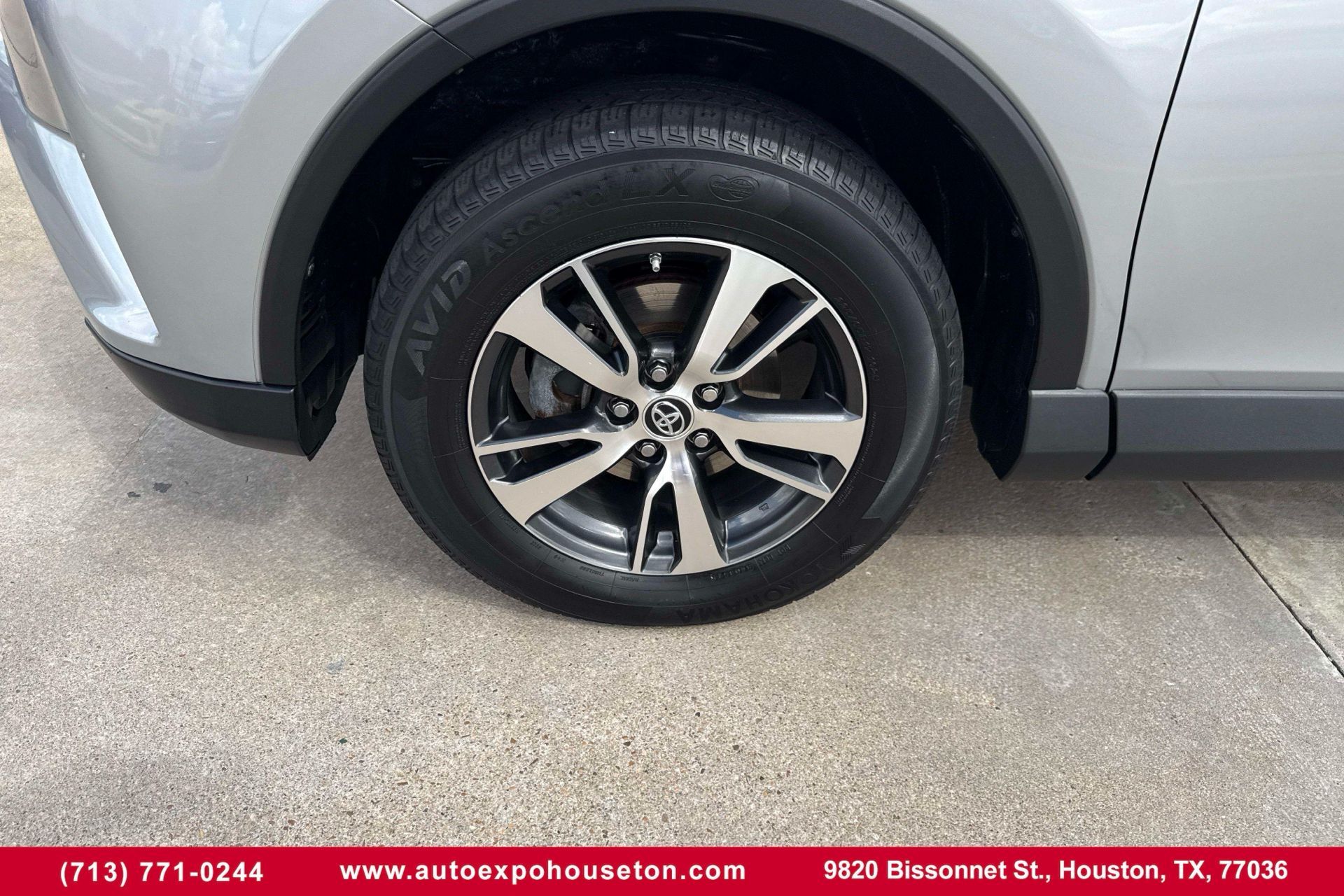 Photo 35 of 2017 Toyota Rav4 Wagon for sale in Houston, TX