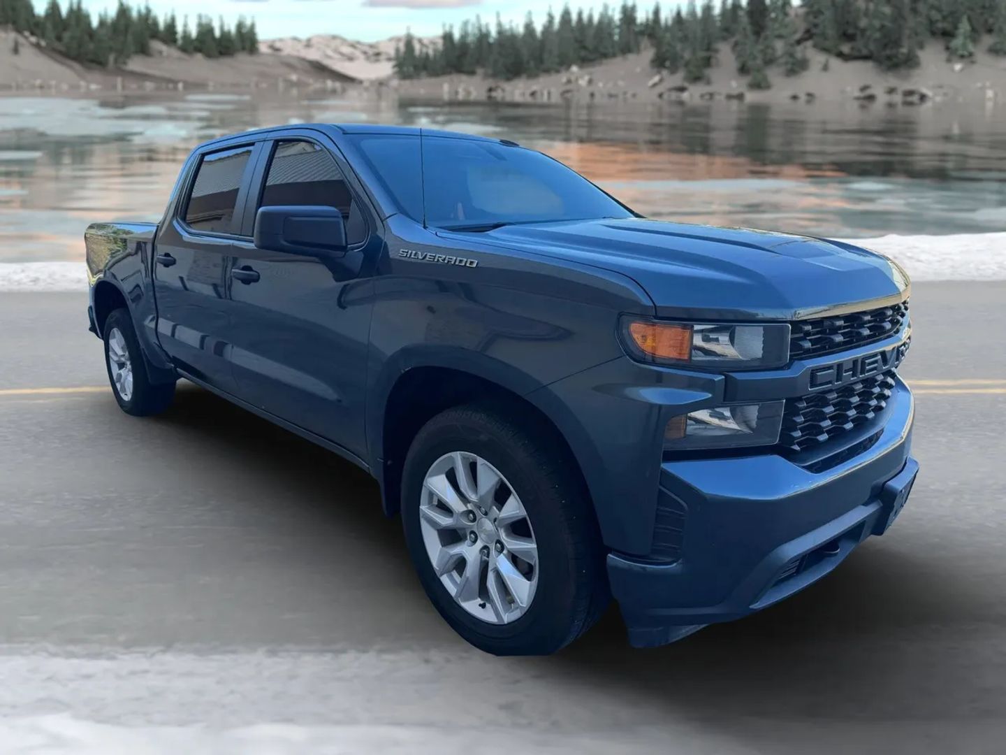 Photo 6 of 2022 Chevrolet Silverado Ltd Custom for sale in Katy, TX