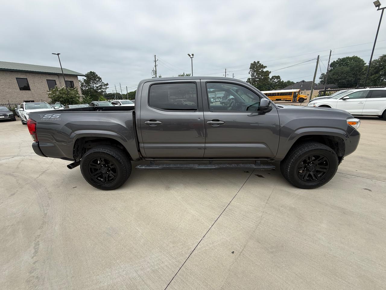Photo 13 of 2022 Toyota Tacoma Sr5 Double CAB for sale in Houston, TX