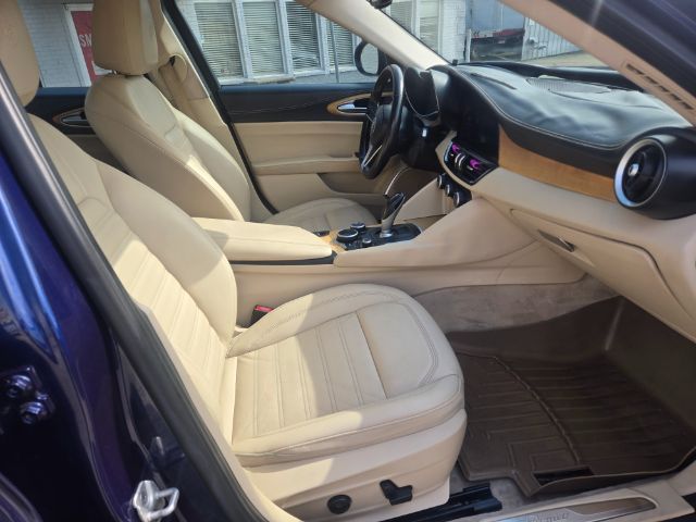 Photo 7 of 2017 Alfa Romeo Giulia (952) Ti for sale in Houston, TX