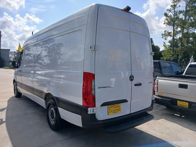 Photo 18 of 2022 Mercedes-Benz Sprinter for sale in Cypress, TX
