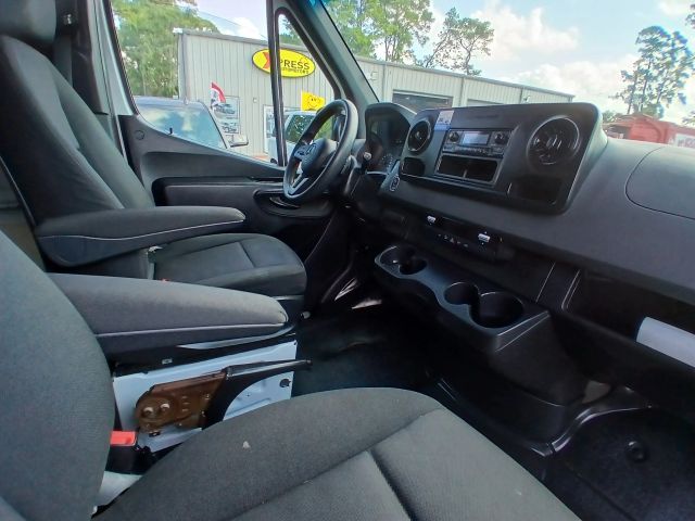 Photo 24 of 2022 Mercedes-Benz Sprinter for sale in Cypress, TX