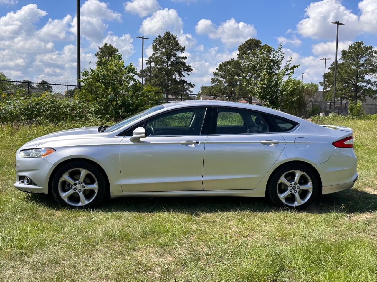 Photo 7 of 2013 Ford Fusion SE for sale in Katy, TX