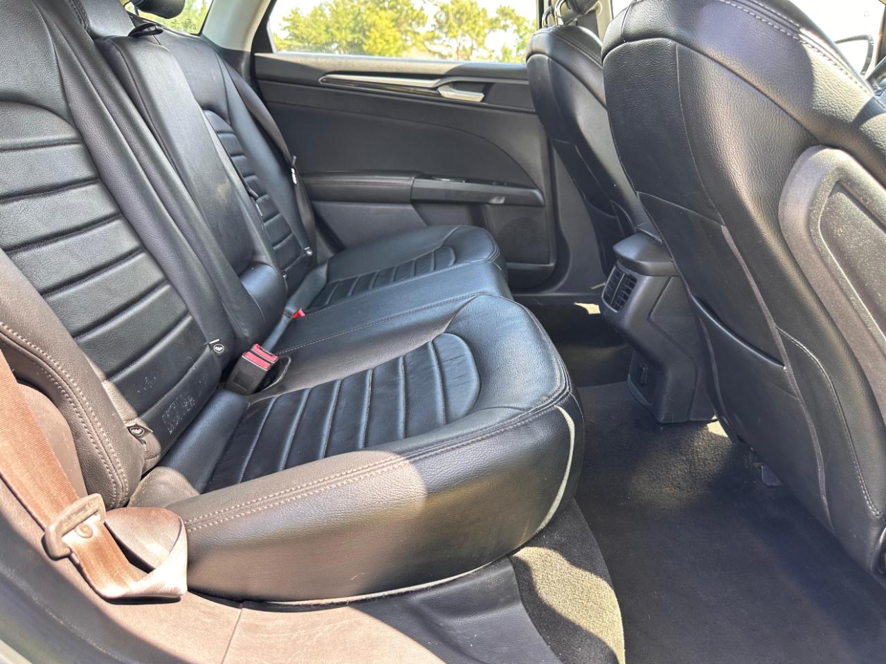 Photo 24 of 2013 Ford Fusion SE for sale in Katy, TX