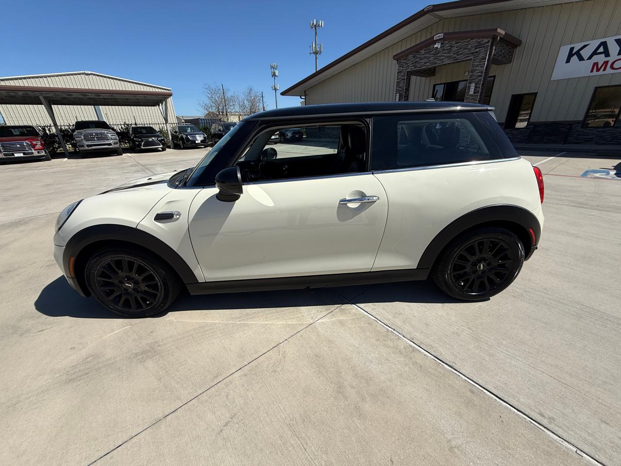 Photo 3 of 2019 MINI Hardtop Cooper for sale in Houston, TX