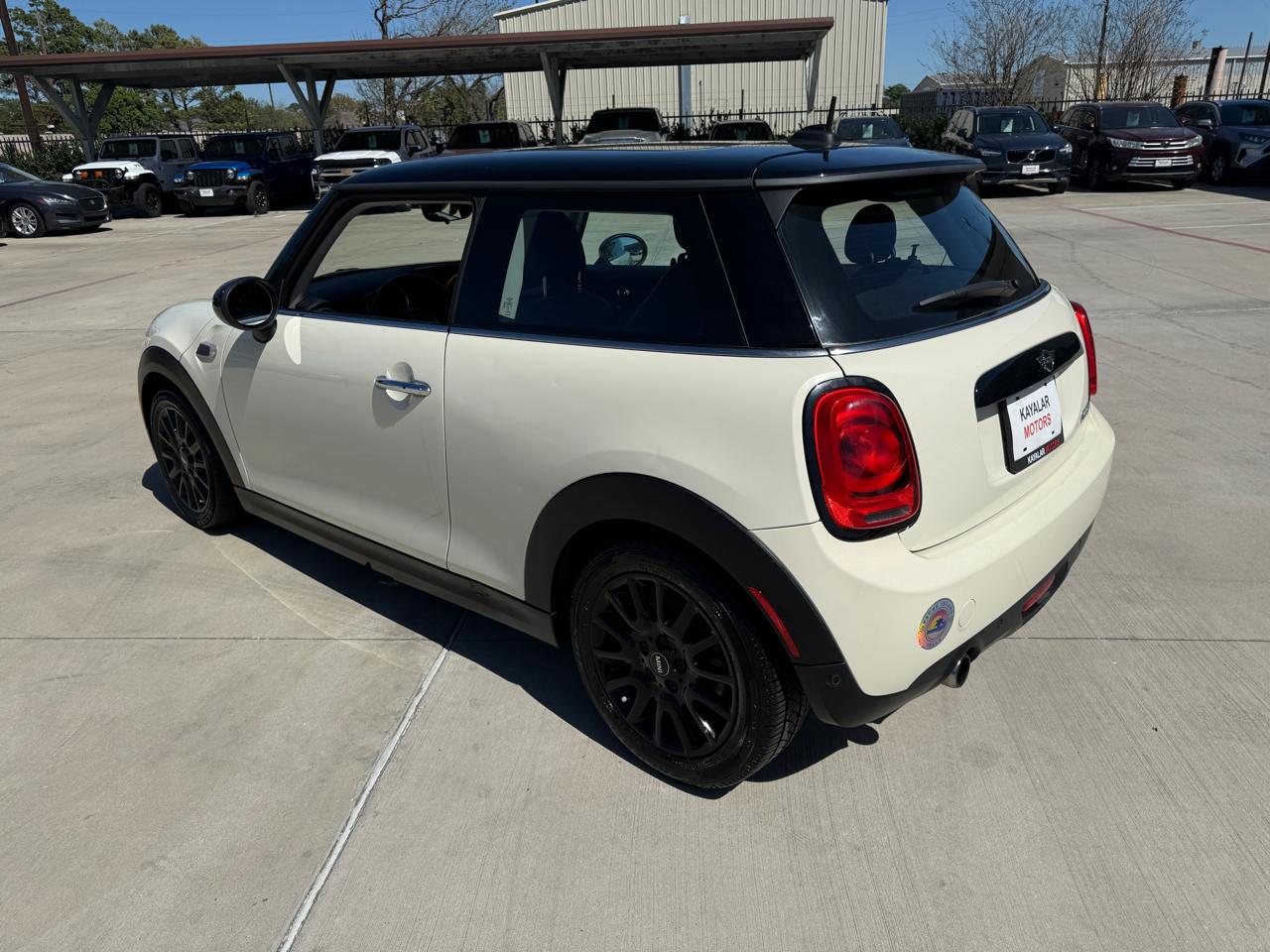Photo 4 of 2019 MINI Hardtop Cooper for sale in Houston, TX