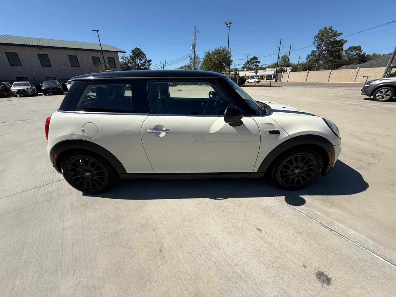 Photo 7 of 2019 MINI Hardtop Cooper for sale in Houston, TX