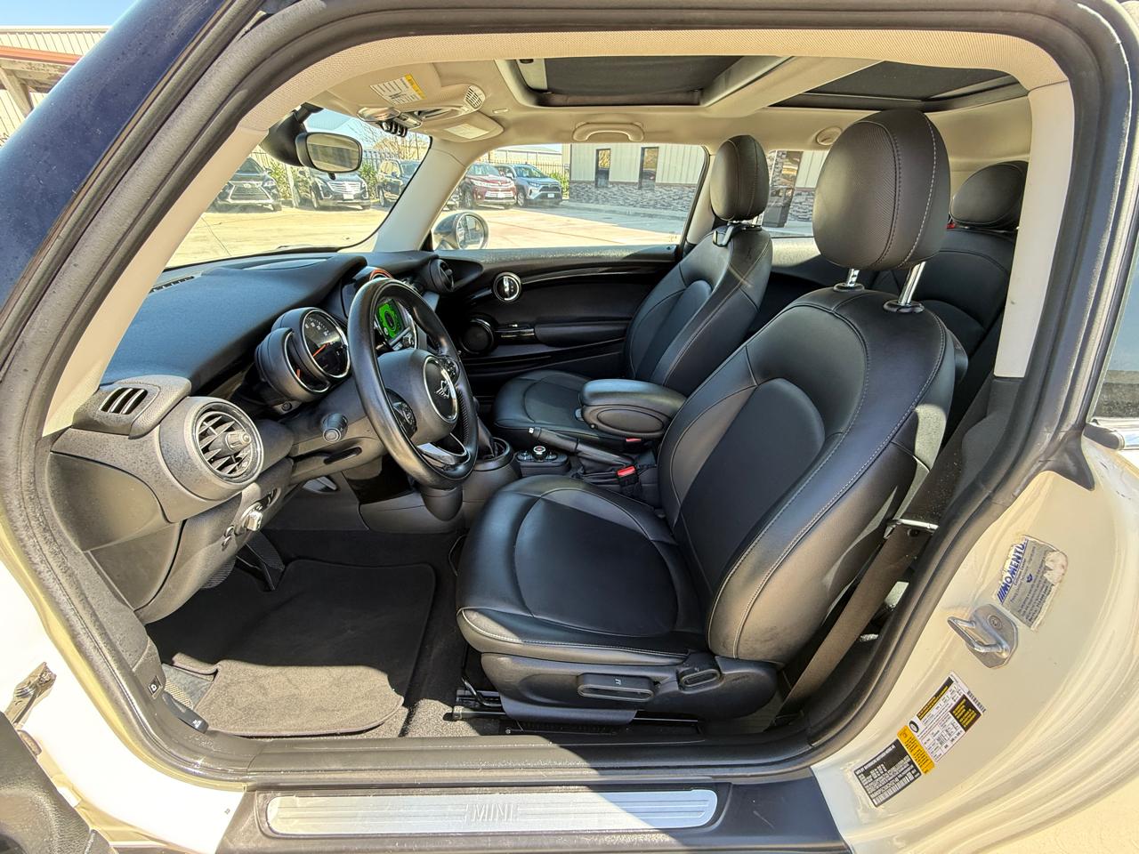 Photo 8 of 2019 MINI Hardtop Cooper for sale in Houston, TX