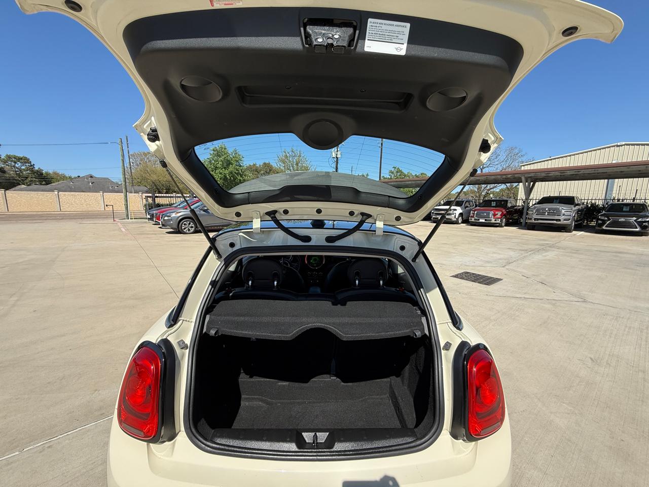 Photo 16 of 2019 MINI Hardtop Cooper for sale in Houston, TX
