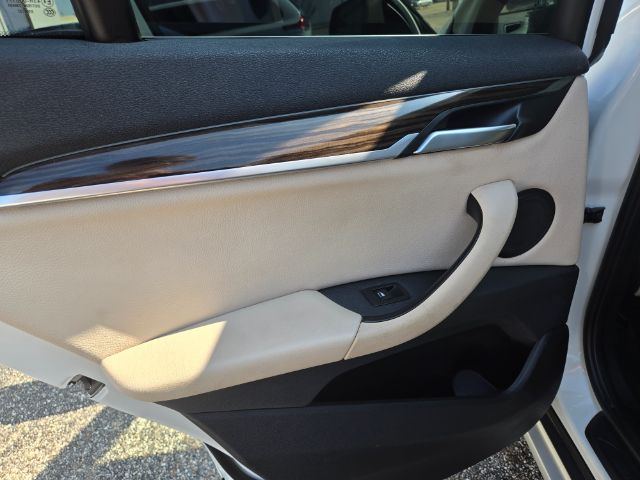 Photo 16 of 2018 BMW X1 Sdrive28i for sale in Houston, TX