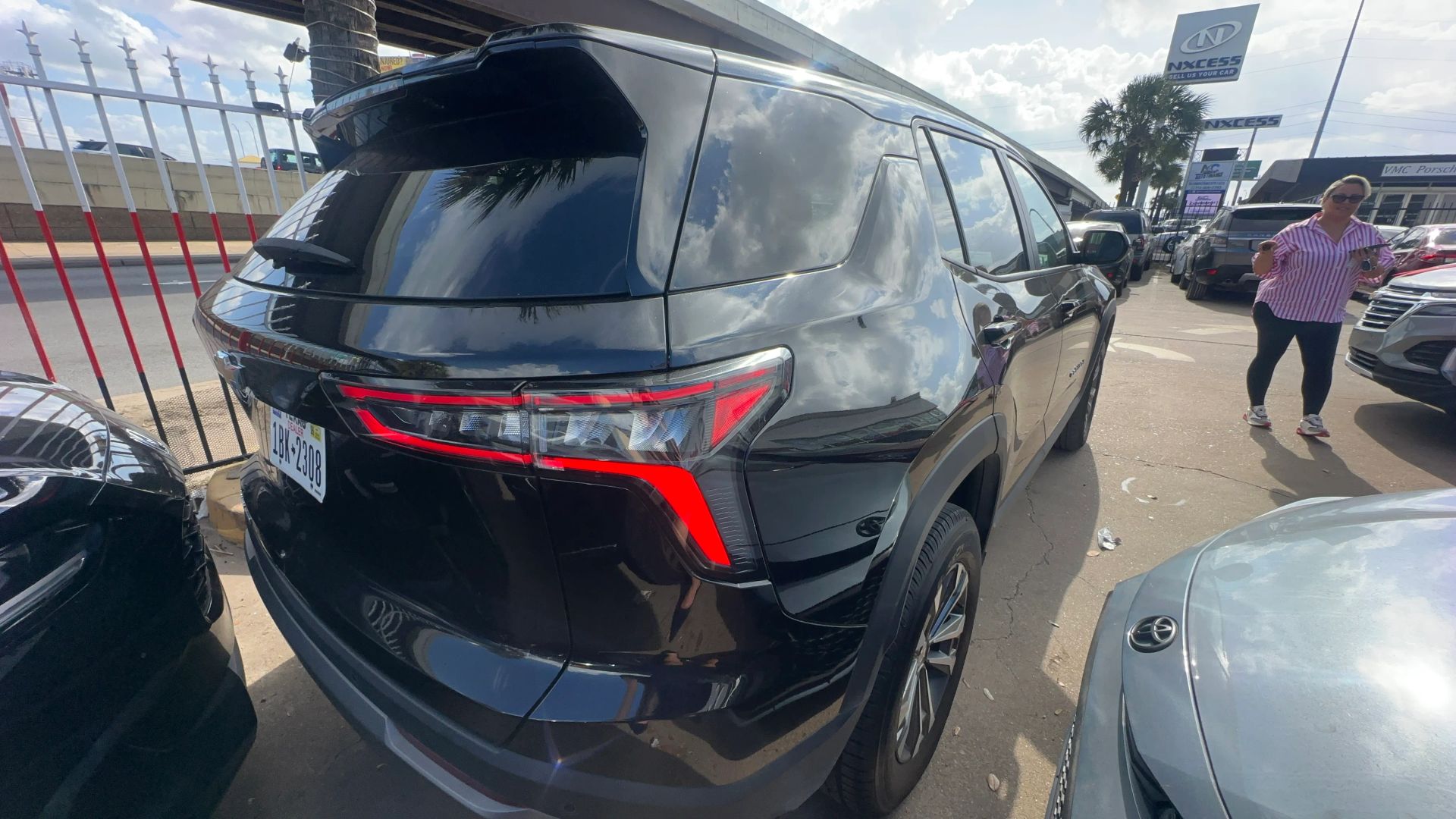 Photo 9 of 2025 Chevrolet Equinox LT Sport Utility 4D for sale in Houston, TX