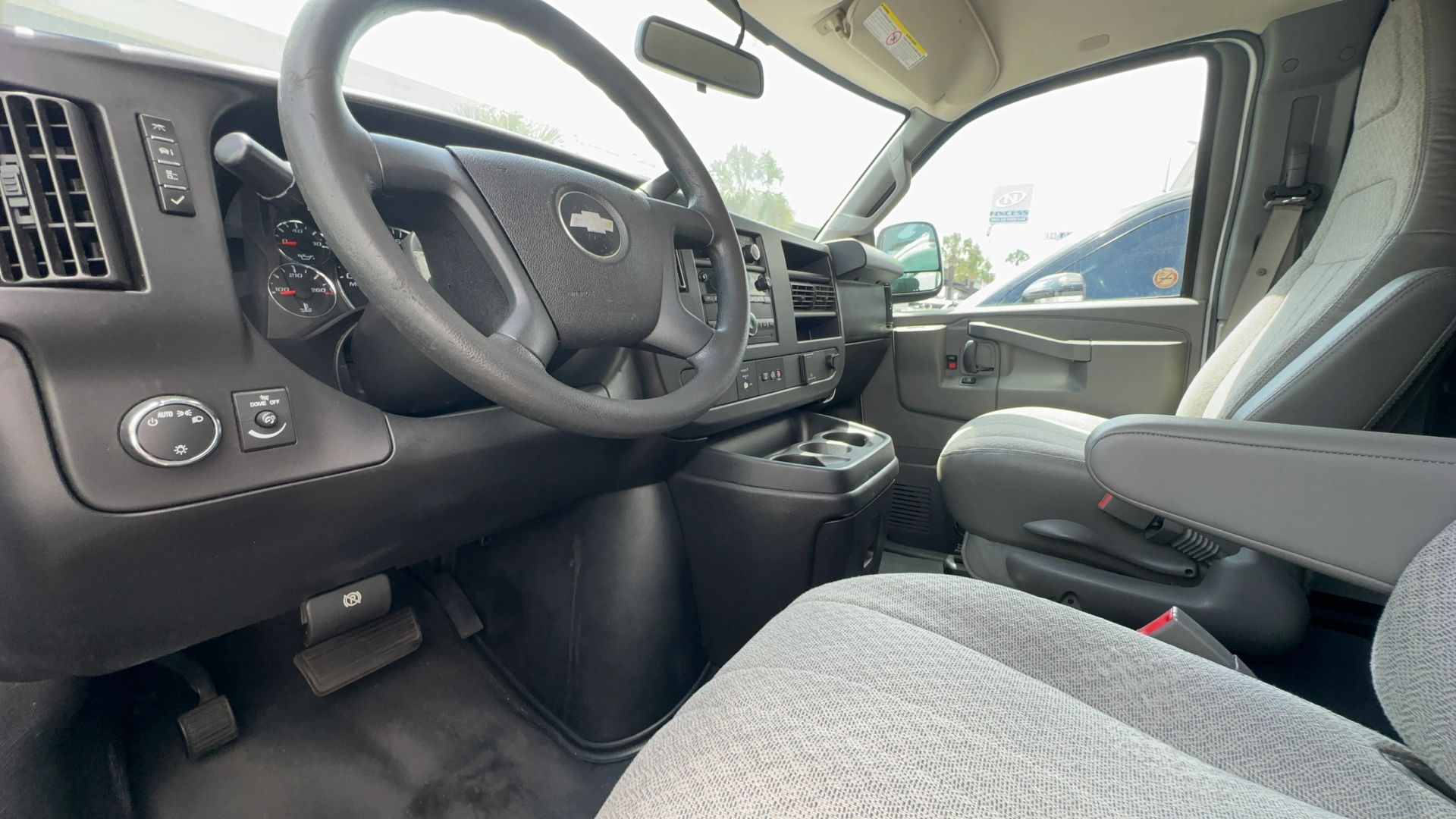 Photo 13 of 2018 Chevrolet Express Cargo for sale in Houston, TX