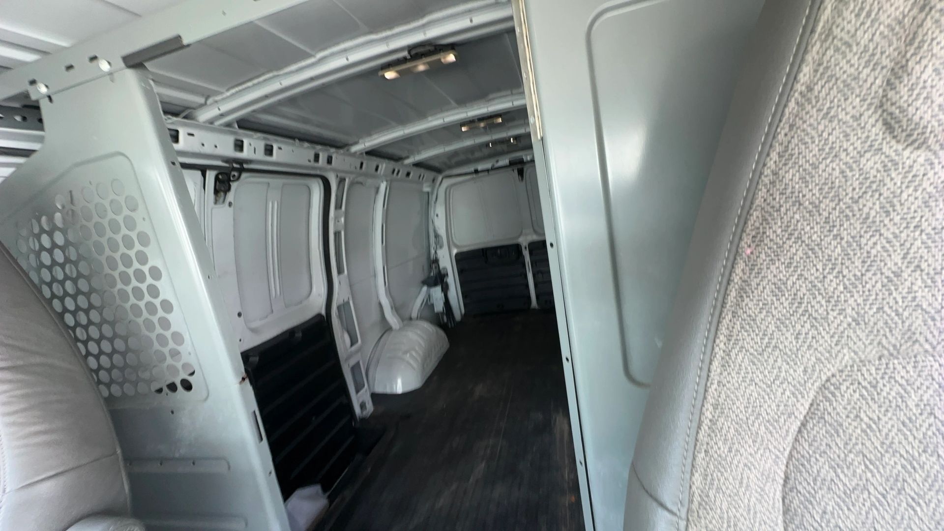 Photo 18 of 2018 Chevrolet Express Cargo for sale in Houston, TX