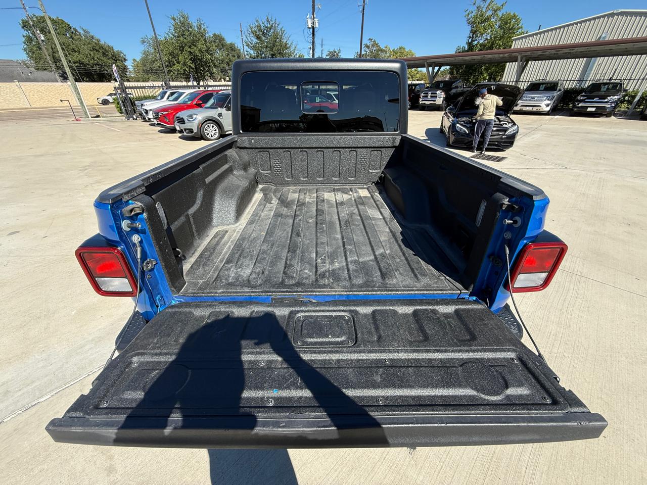 Photo 25 of 2022 Jeep Gladiator Sport for sale in Houston, TX