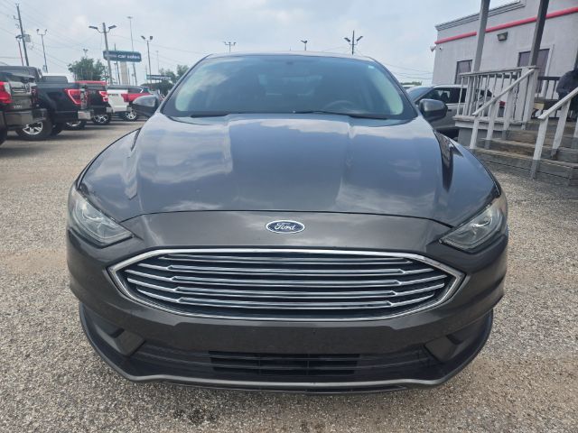 Photo 2 of 2018 Ford Fusion SE for sale in Houston, TX