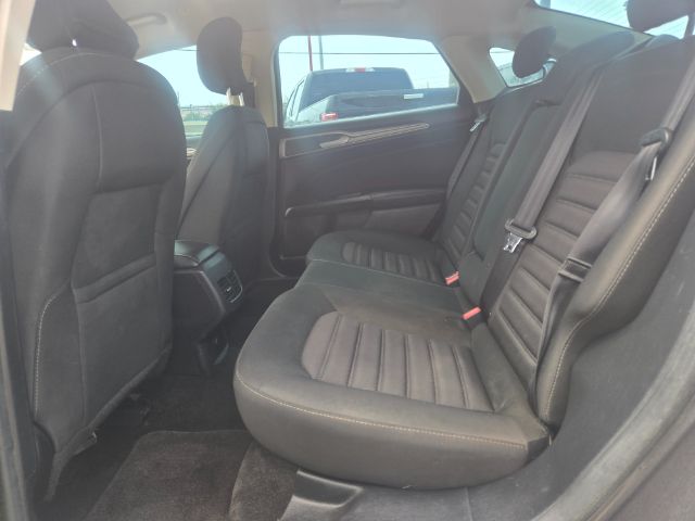 Photo 9 of 2018 Ford Fusion SE for sale in Houston, TX