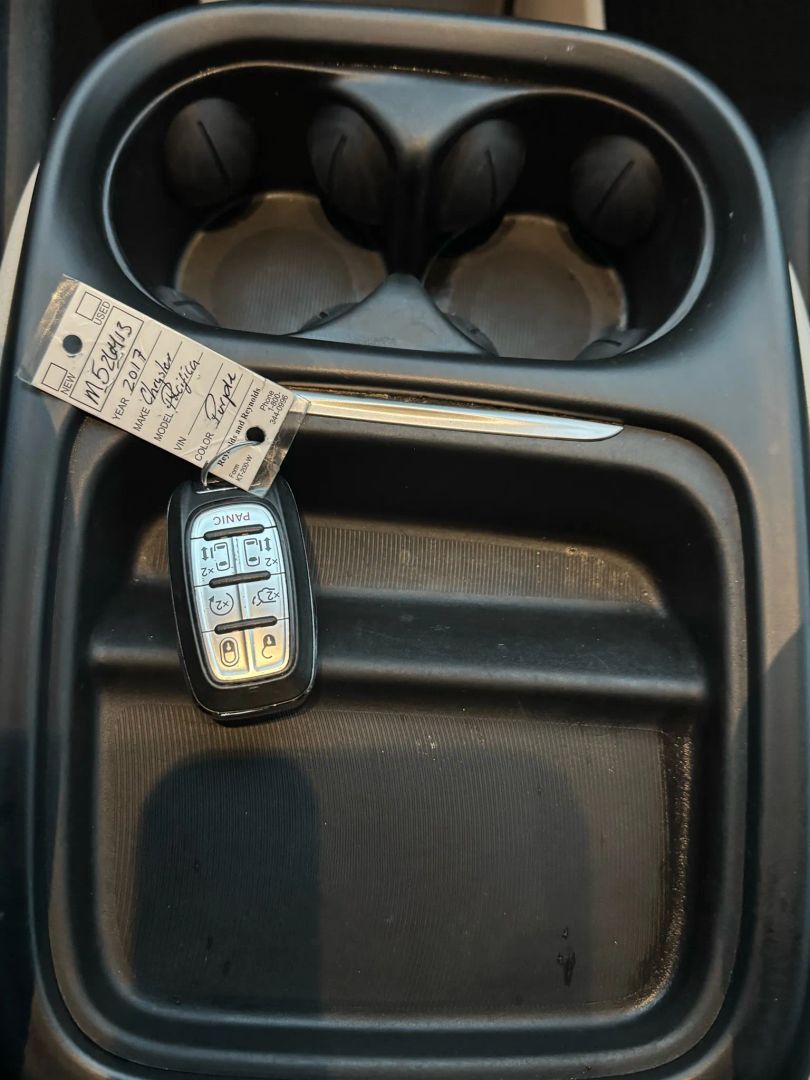 Photo 51 of 2017 Chrysler Pacifica Touring for sale in Katy, TX