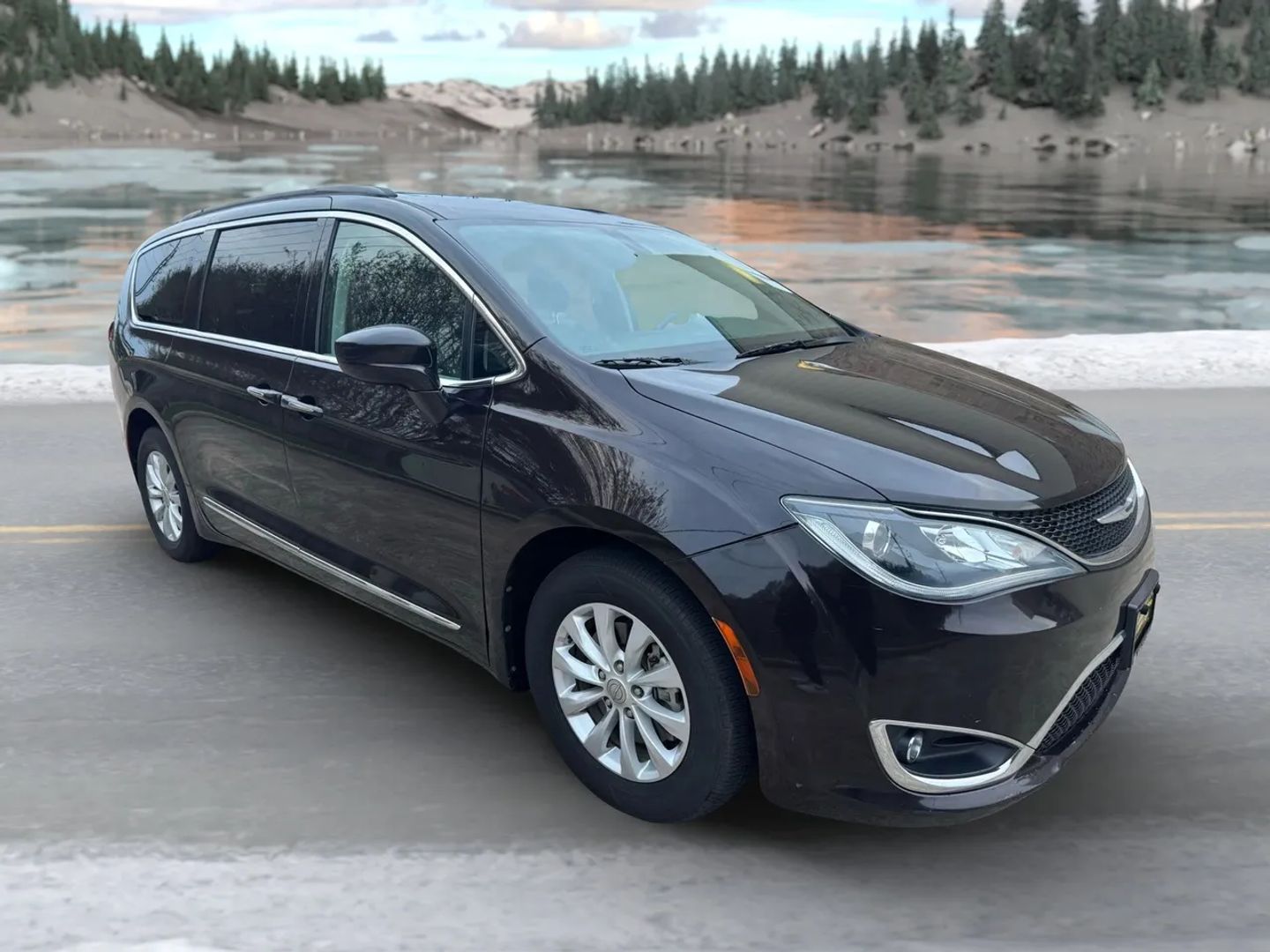 Photo 6 of 2017 Chrysler Pacifica Touring for sale in Katy, TX