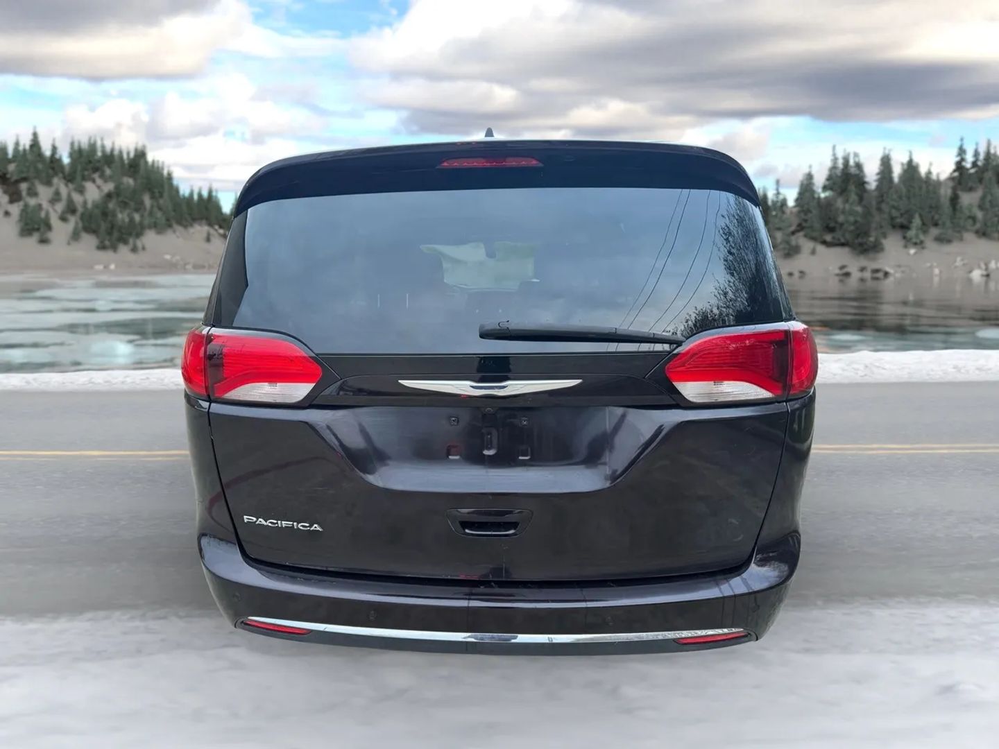 Photo 10 of 2017 Chrysler Pacifica Touring for sale in Katy, TX