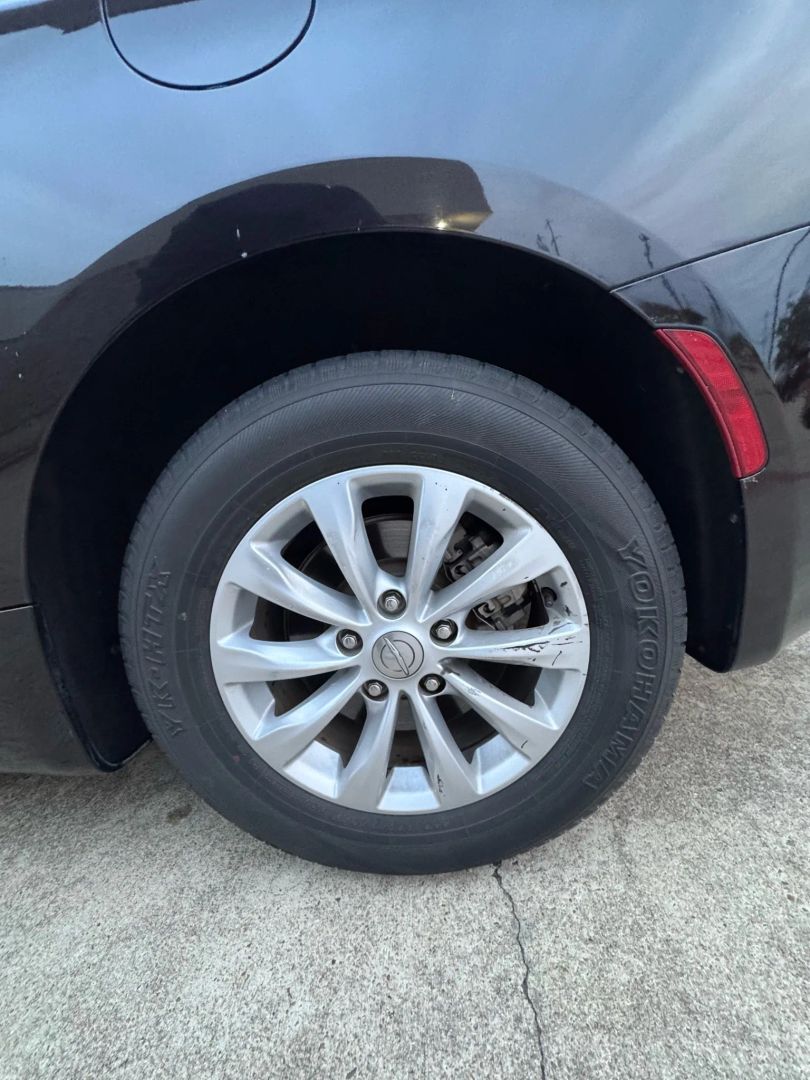 Photo 38 of 2017 Chrysler Pacifica Touring for sale in Katy, TX