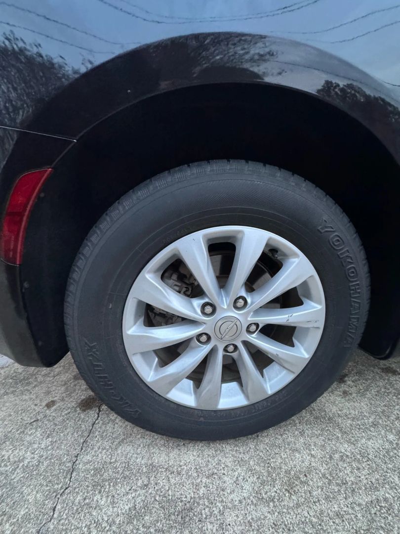 Photo 40 of 2017 Chrysler Pacifica Touring for sale in Katy, TX