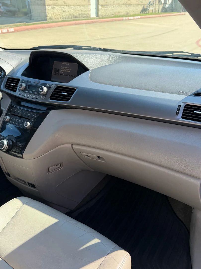 Photo 25 of 2012 Honda Odyssey Wagon for sale in Katy, TX